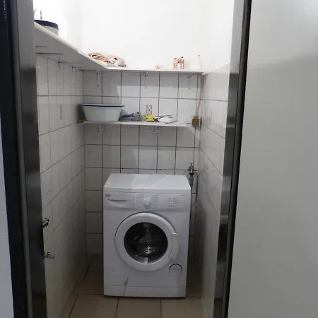 Monteurwohnungen דירה *